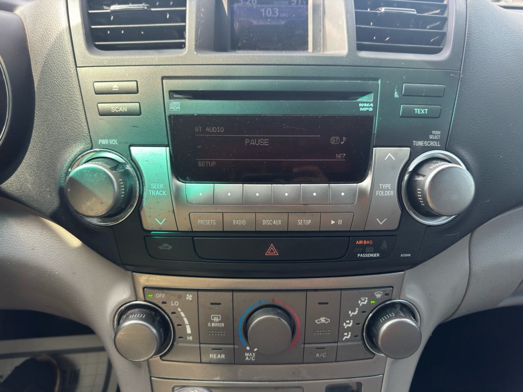 Photo 16 of this TOYOTA HIGHLANDER