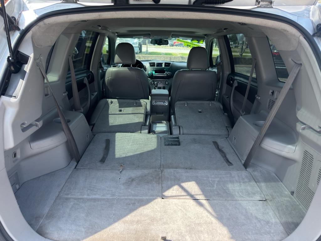 Photo 32 of this TOYOTA HIGHLANDER