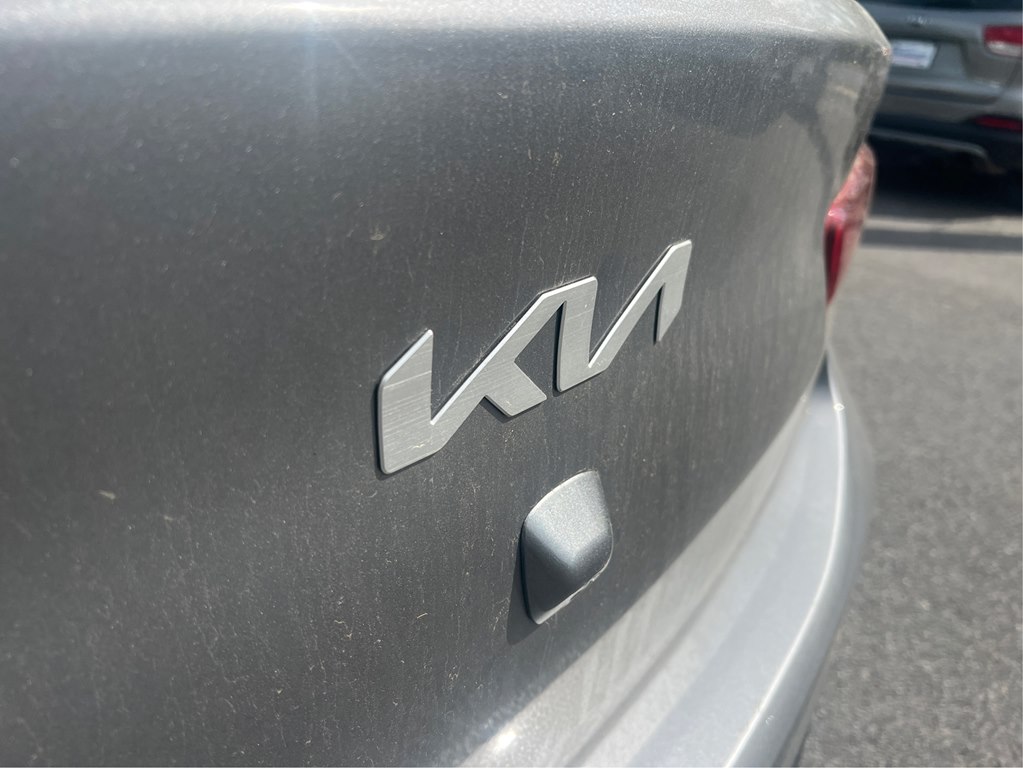 Photo 19 of this KIA RIO