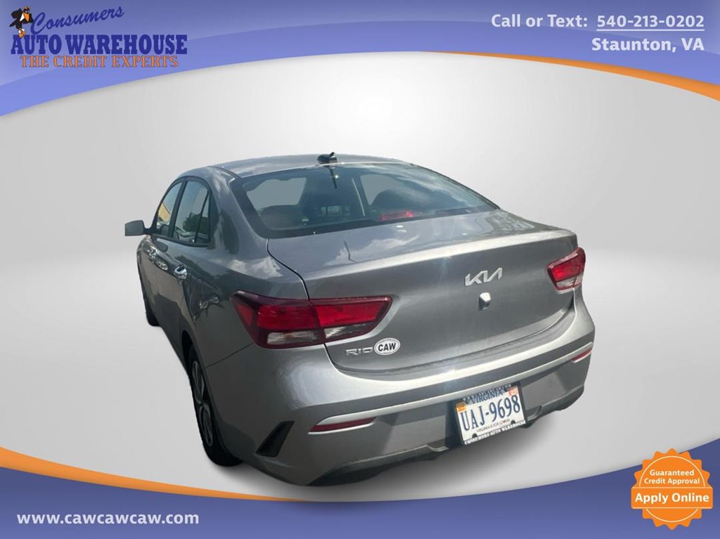 Photo 3 of this KIA RIO