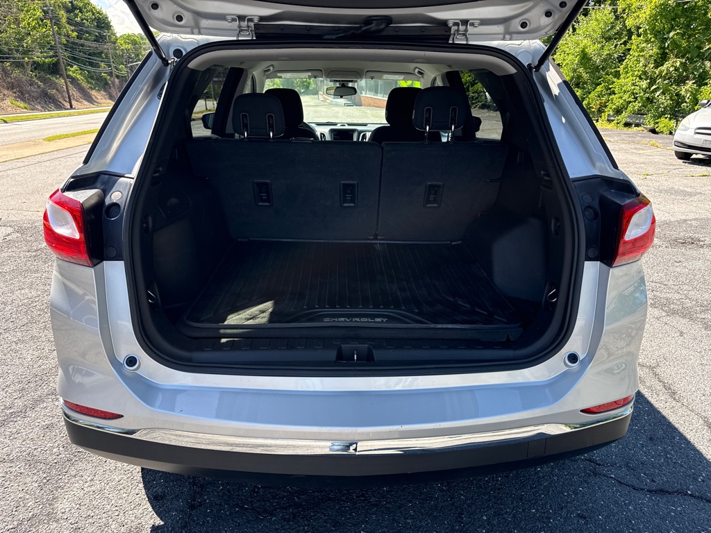 Photo 9 of this CHEVROLET EQUINOX