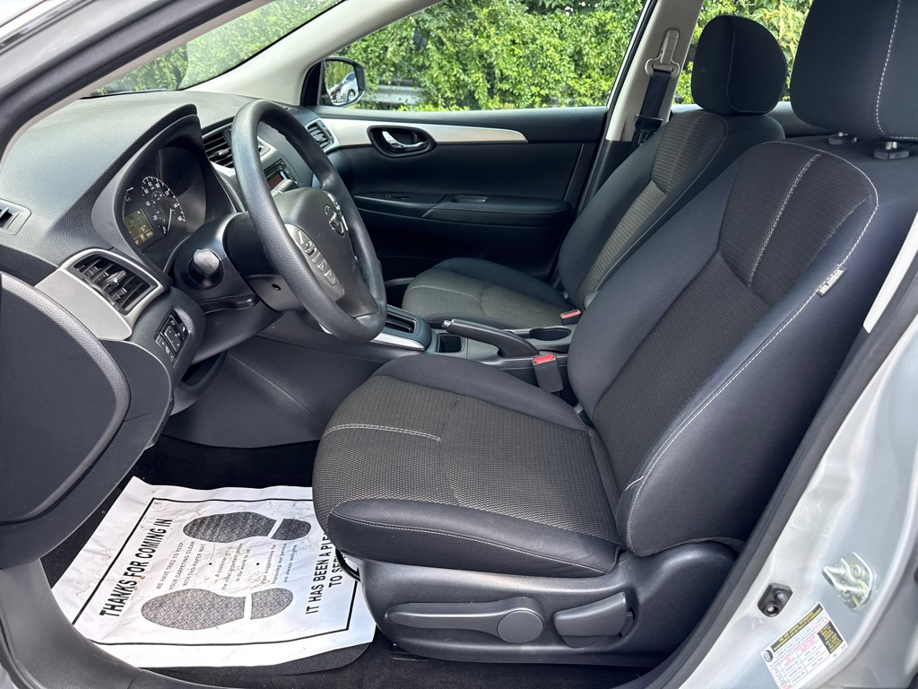 Photo 5 of this NISSAN SENTRA
