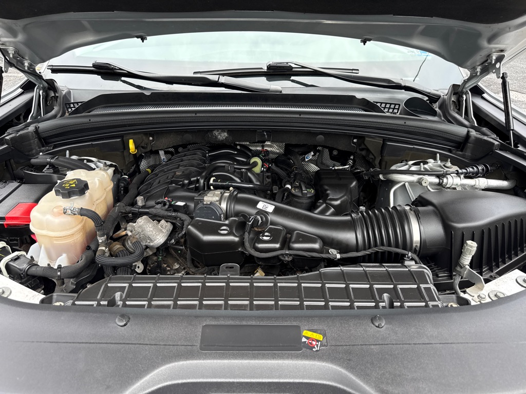Photo 8 of this JEEP GRAND CHEROKEE