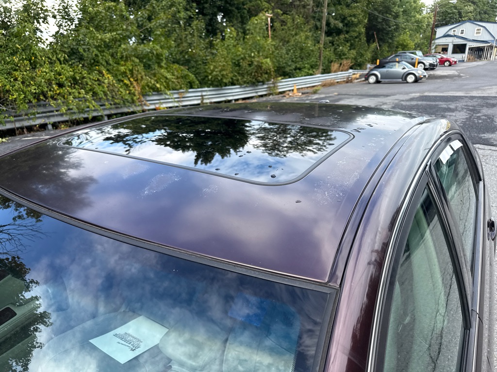 Photo 8 of this TOYOTA AVALON