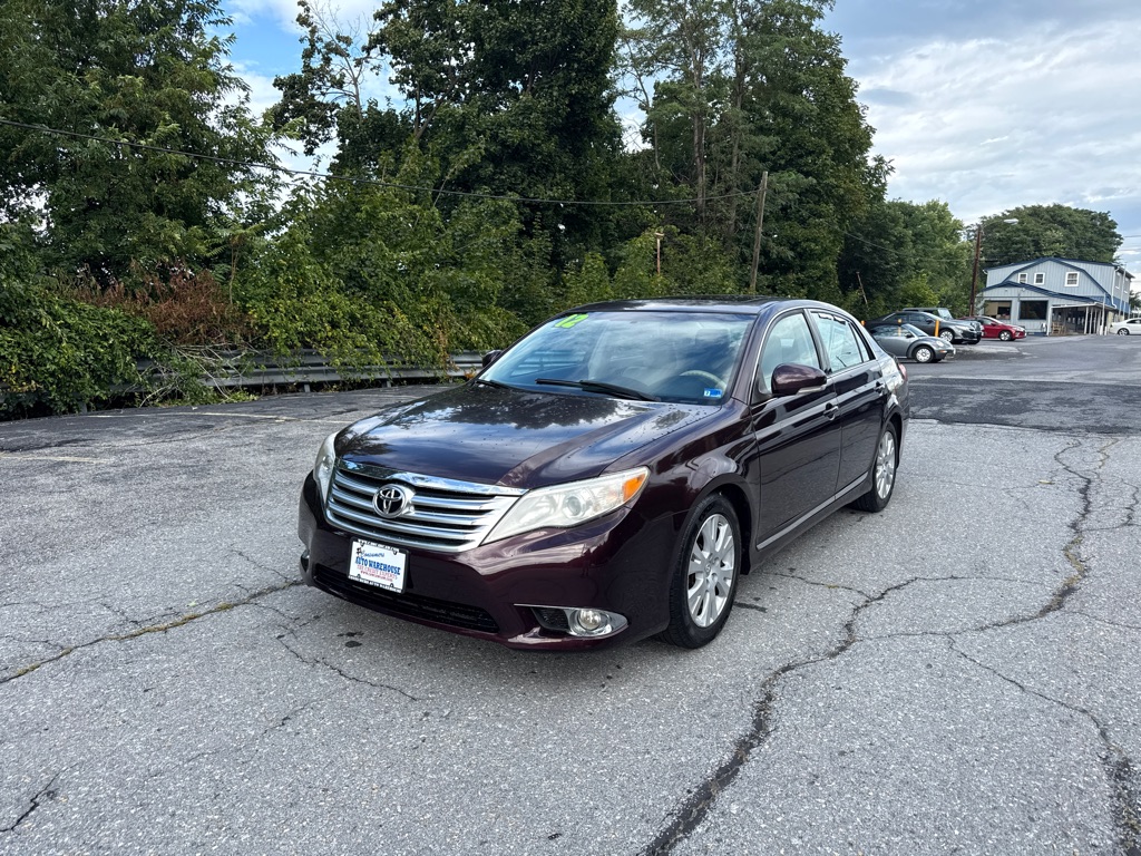 2012 TOYOTA AVALON