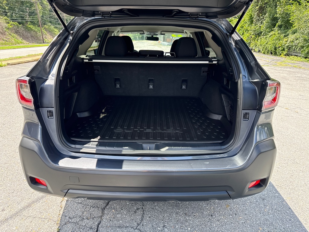 Photo 13 of this SUBARU OUTBACK