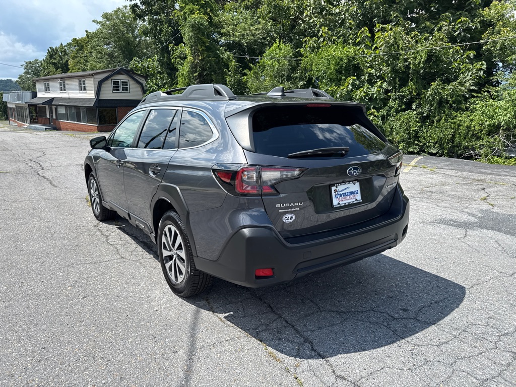 Photo 8 of this SUBARU OUTBACK