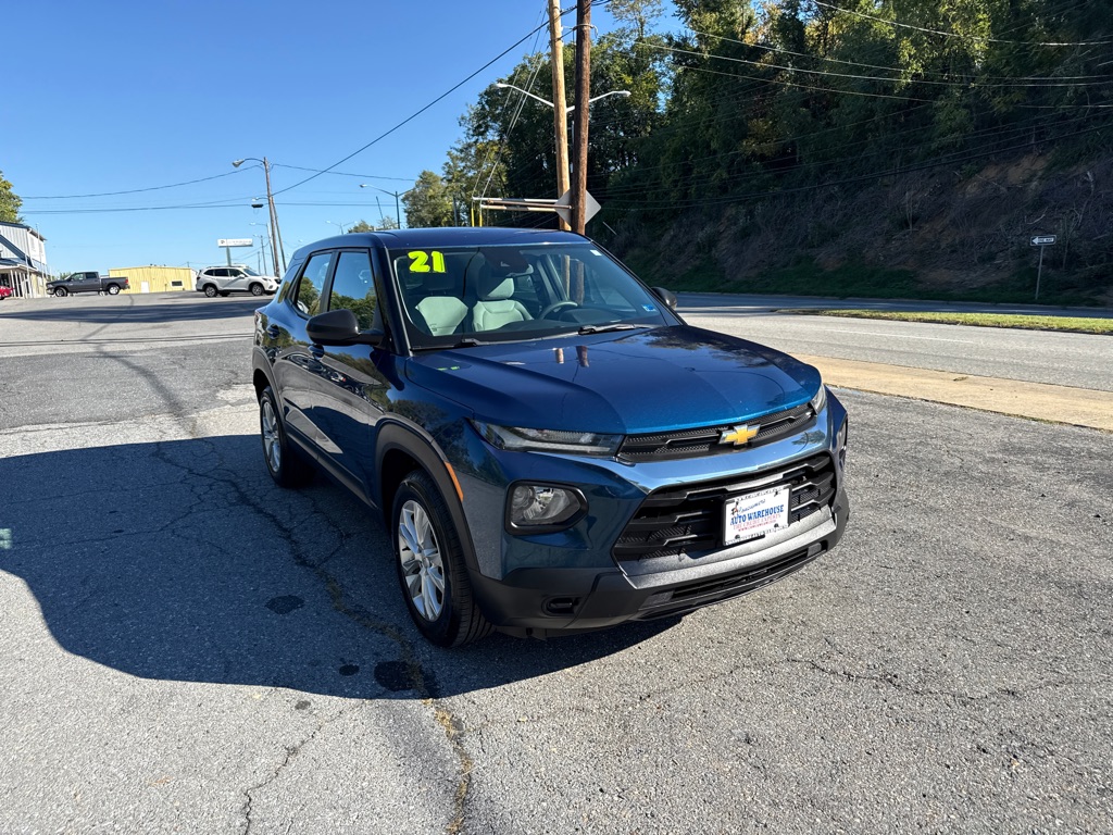 Photo 2 of this CHEVROLET TRAILBLAZER