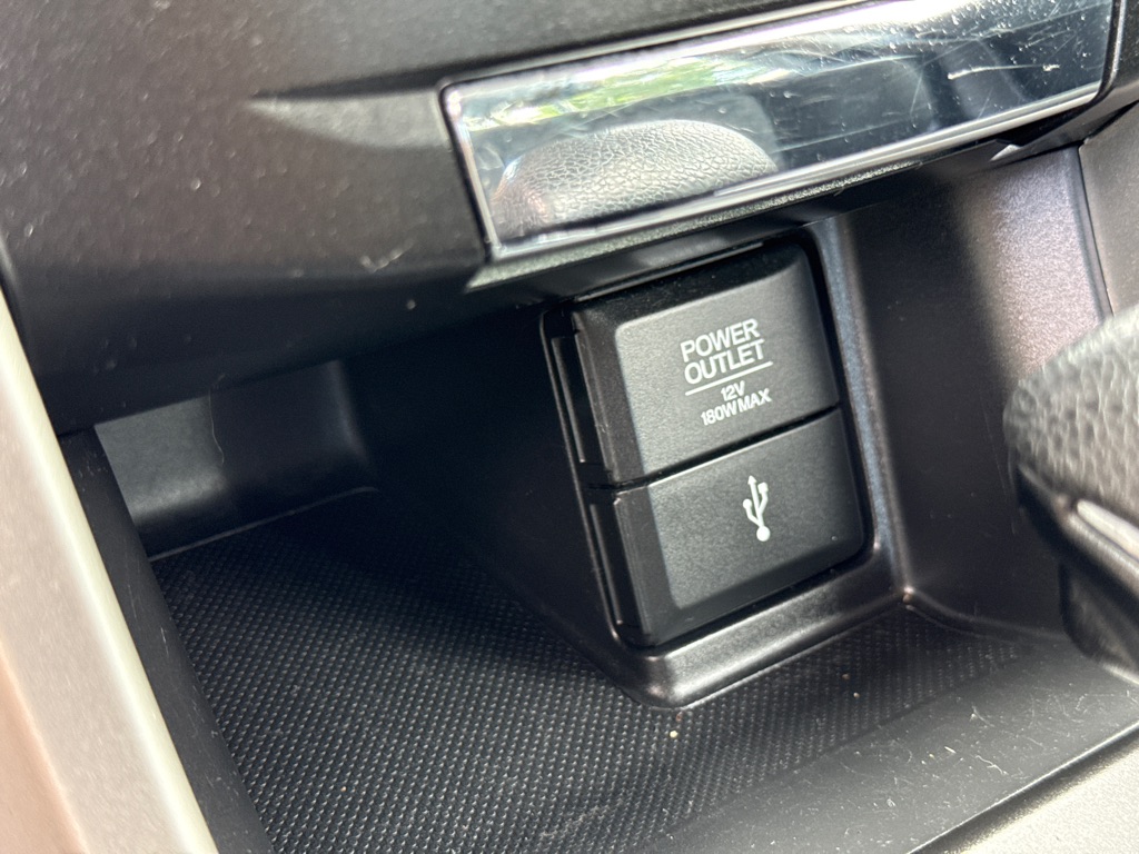 Photo 15 of this HONDA ACCORD