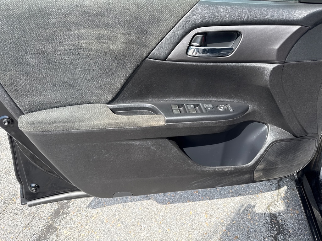 Photo 20 of this HONDA ACCORD