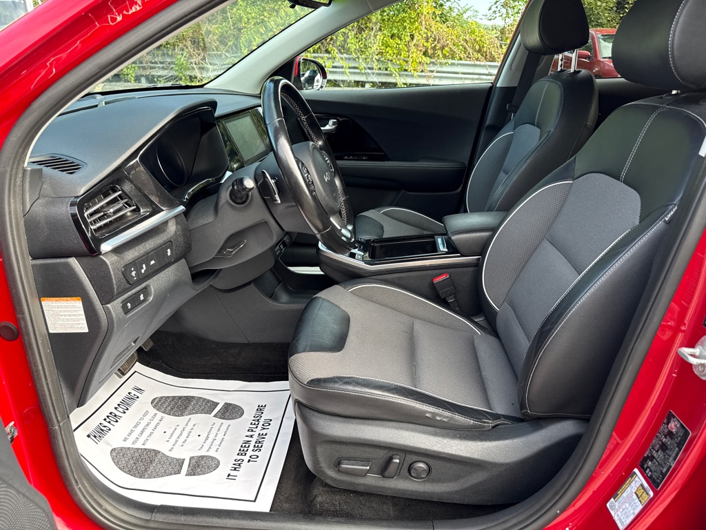 Photo 5 of this KIA NIRO