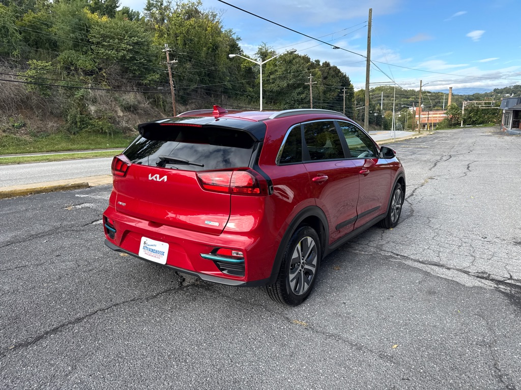 Photo 3 of this KIA NIRO
