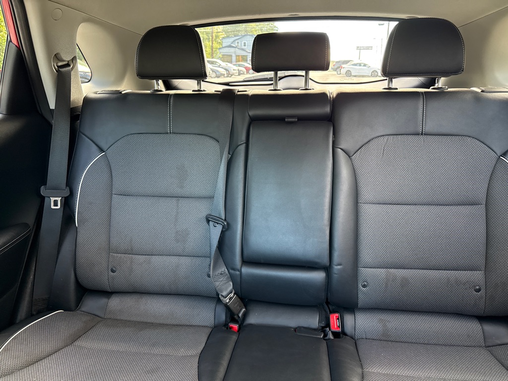 Photo 14 of this KIA NIRO