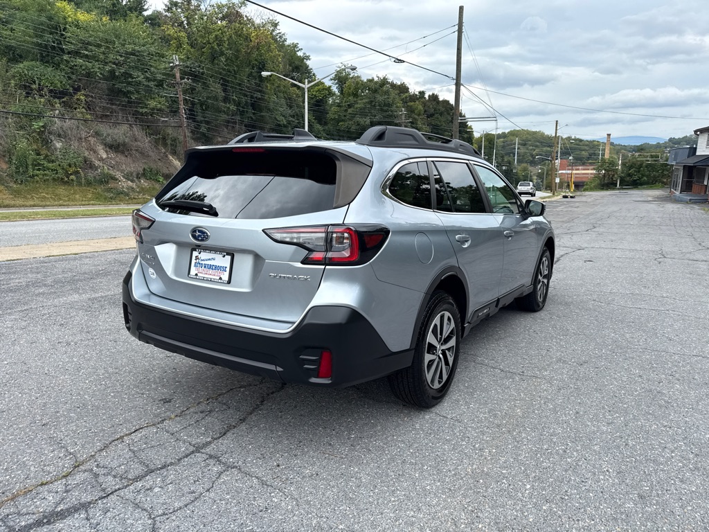 Photo 3 of this SUBARU OUTBACK