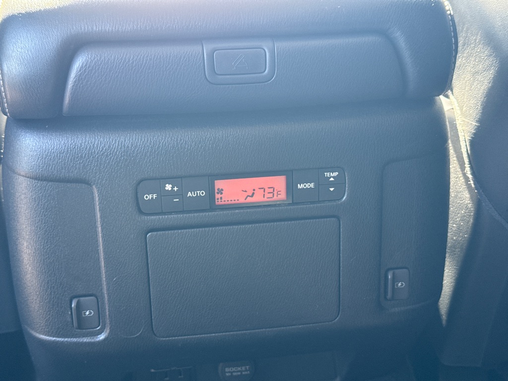 Photo 14 of this NISSAN ARMADA