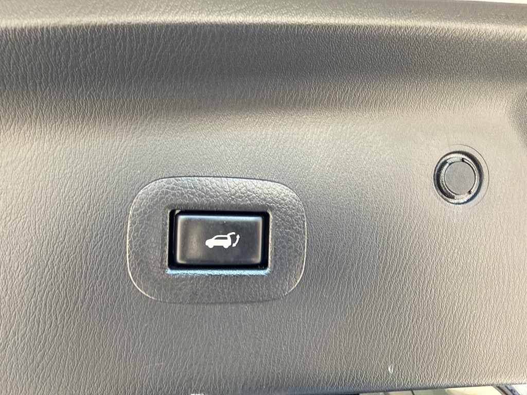 Photo 10 of this NISSAN ARMADA
