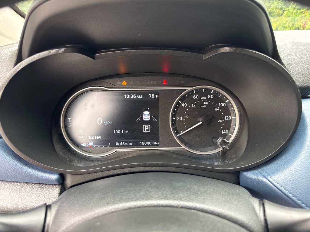 Photo 16 of this NISSAN VERSA