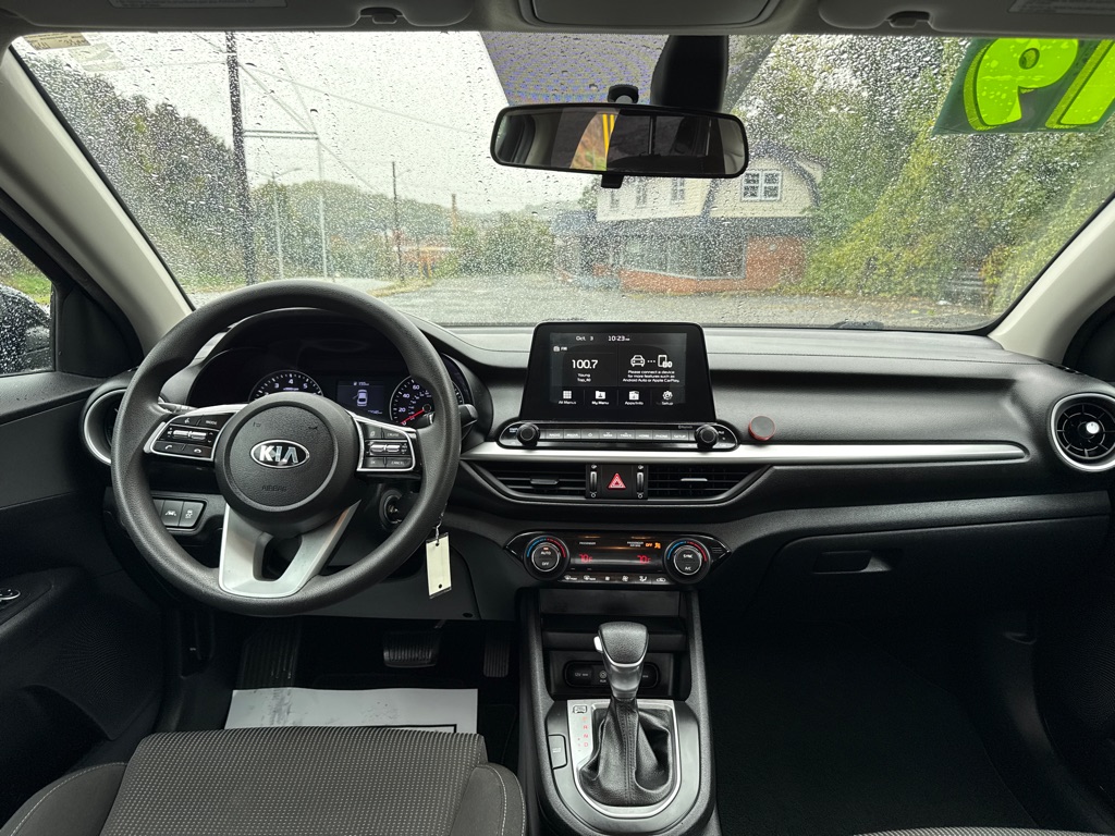 Photo 11 of this KIA FORTE