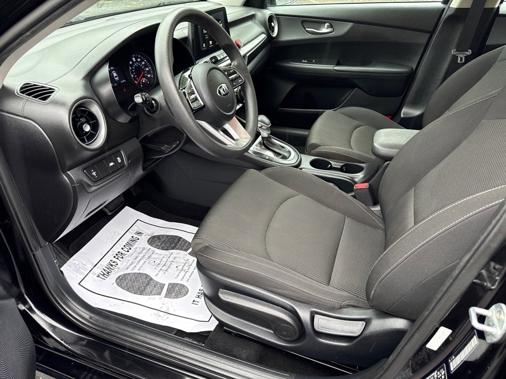 Photo 5 of this KIA FORTE