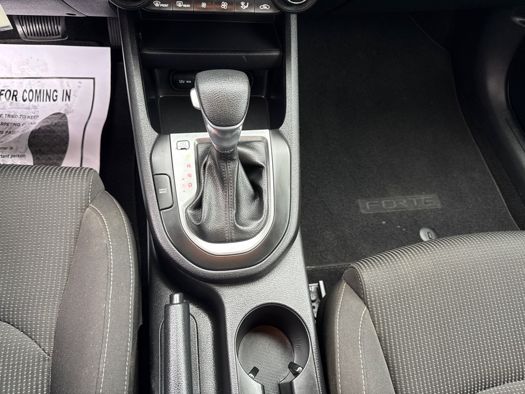 Photo 16 of this KIA FORTE
