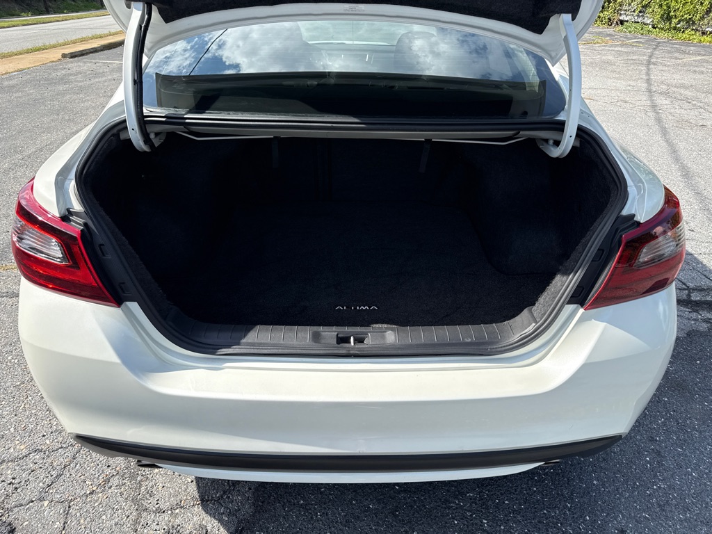 Photo 9 of this NISSAN ALTIMA