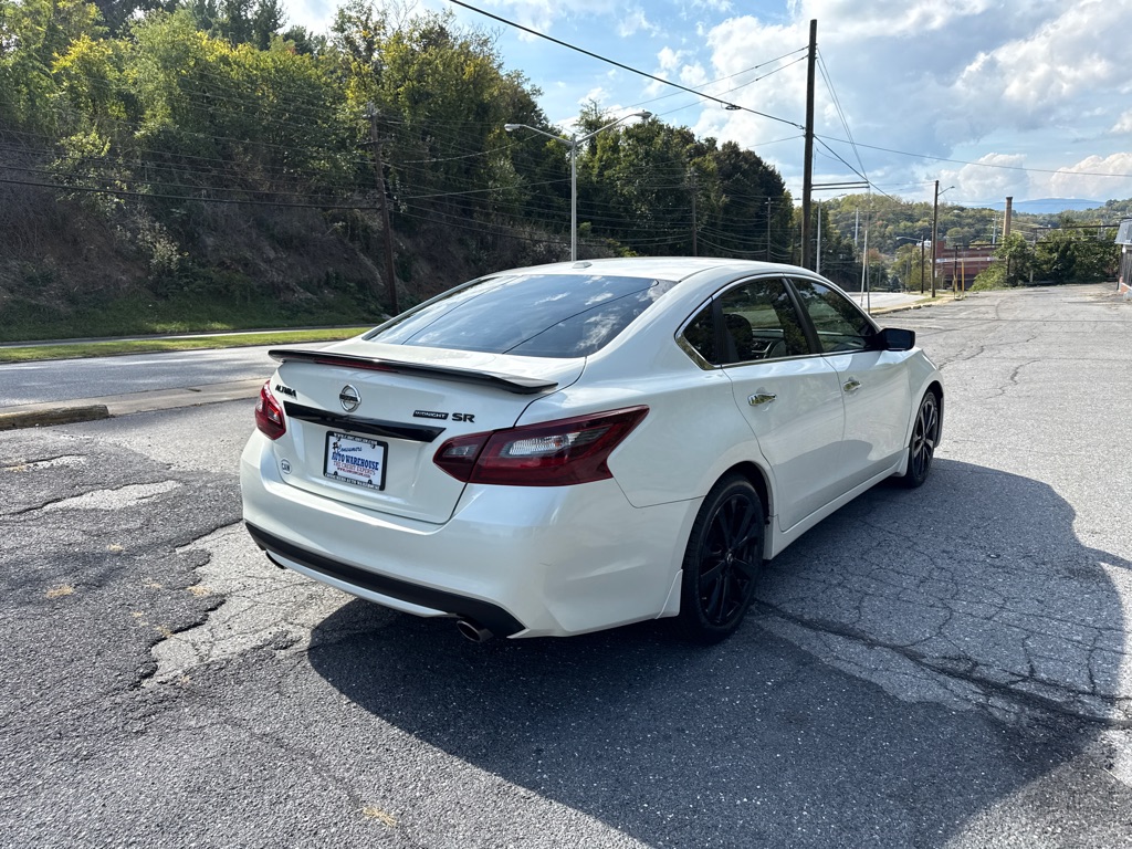 Photo 3 of this NISSAN ALTIMA