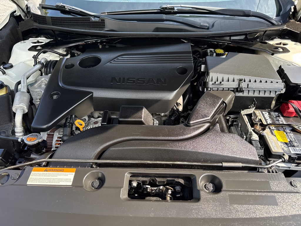 Photo 7 of this NISSAN ALTIMA