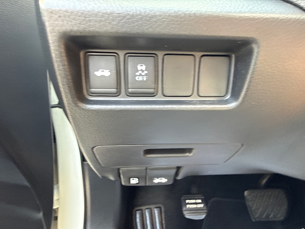 Photo 20 of this NISSAN ALTIMA