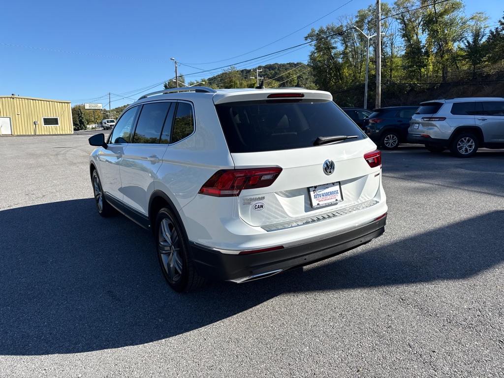 Photo 4 of this VOLKSWAGEN TIGUAN