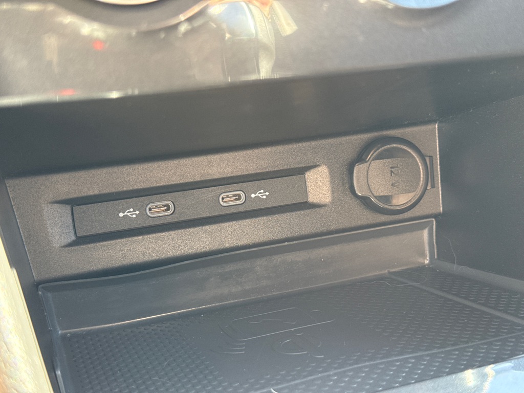 Photo 17 of this VOLKSWAGEN TIGUAN