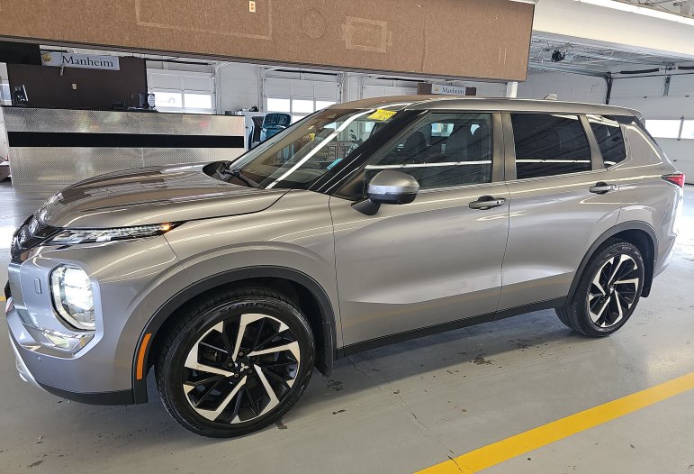 2022 MITSUBISHI OUTLANDER