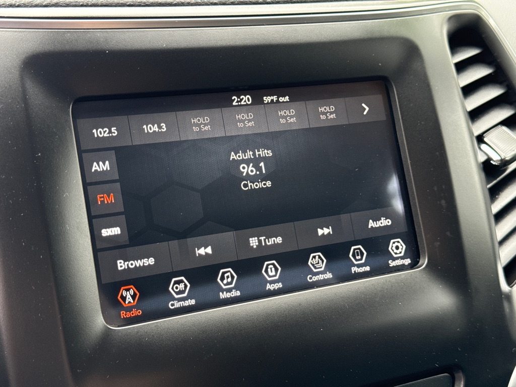 Photo 14 of this JEEP CHEROKEE