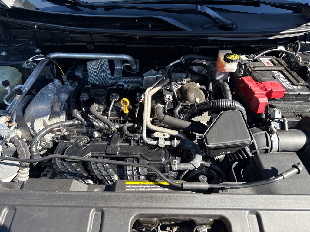 Photo 7 of this NISSAN ROGUE