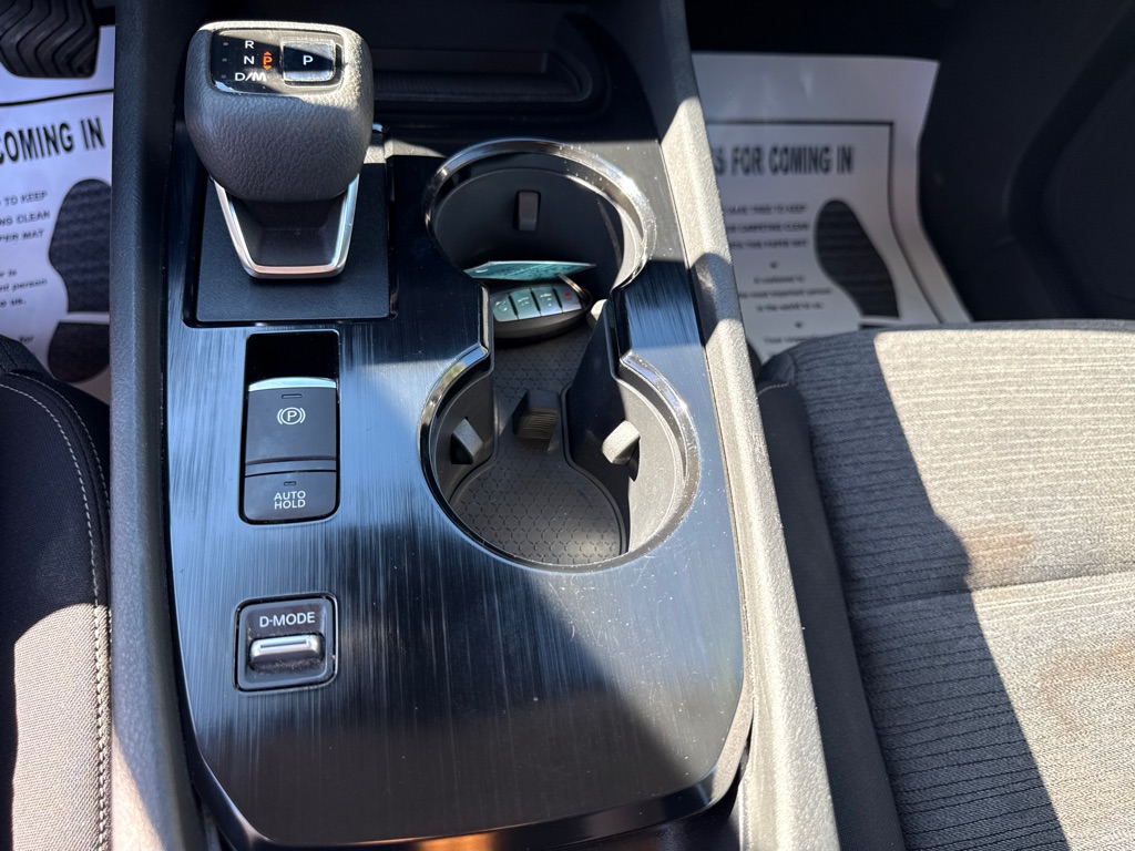 Photo 15 of this NISSAN ROGUE