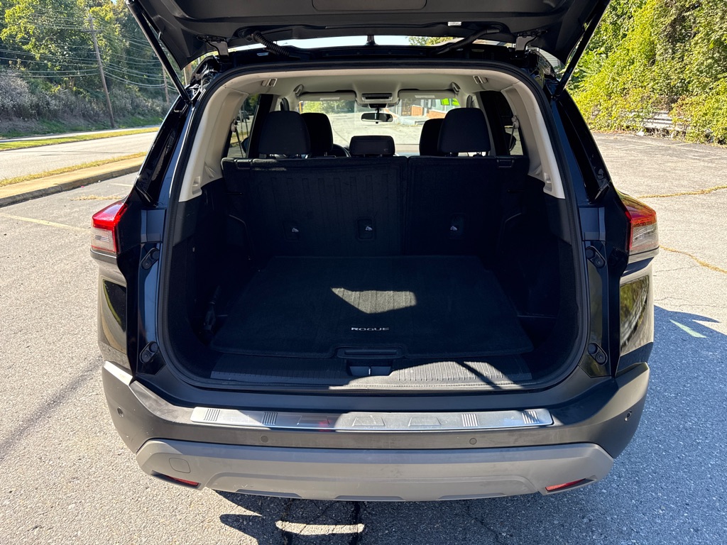 Photo 9 of this NISSAN ROGUE