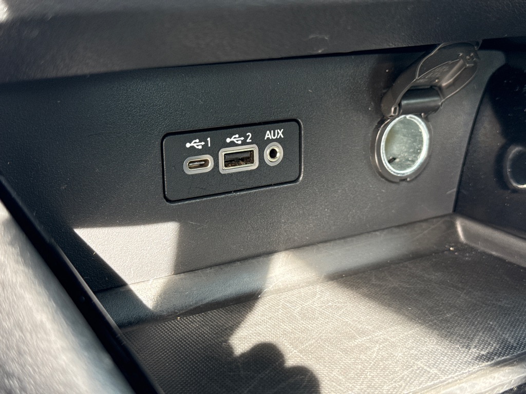 Photo 16 of this NISSAN ALTIMA