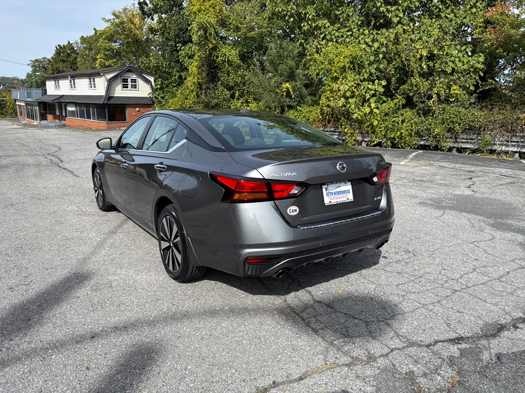 Photo 4 of this NISSAN ALTIMA