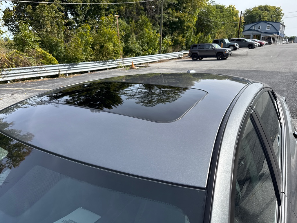Photo 8 of this NISSAN ALTIMA