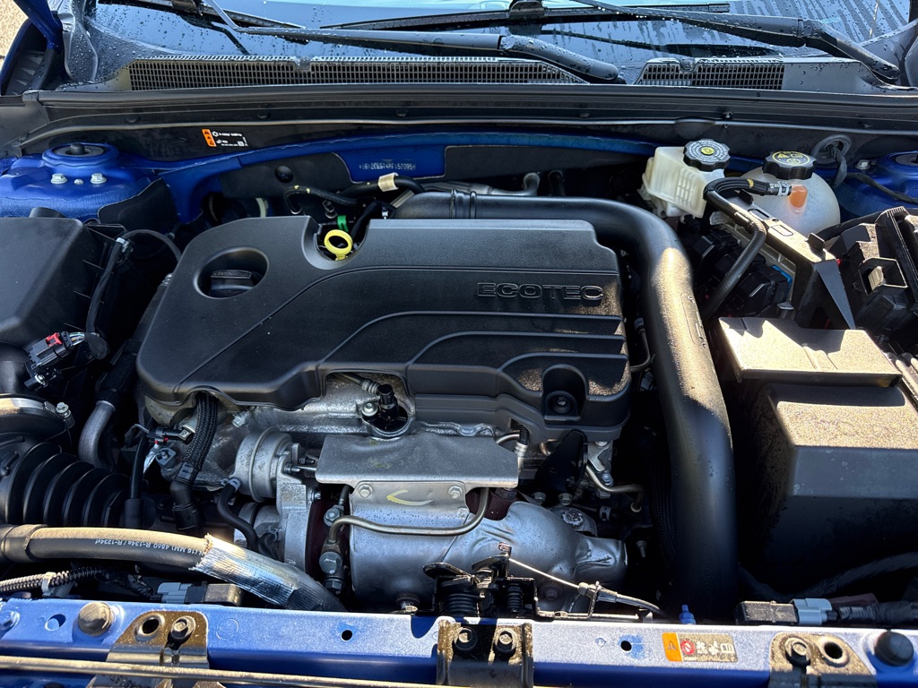 Photo 7 of this CHEVROLET MALIBU