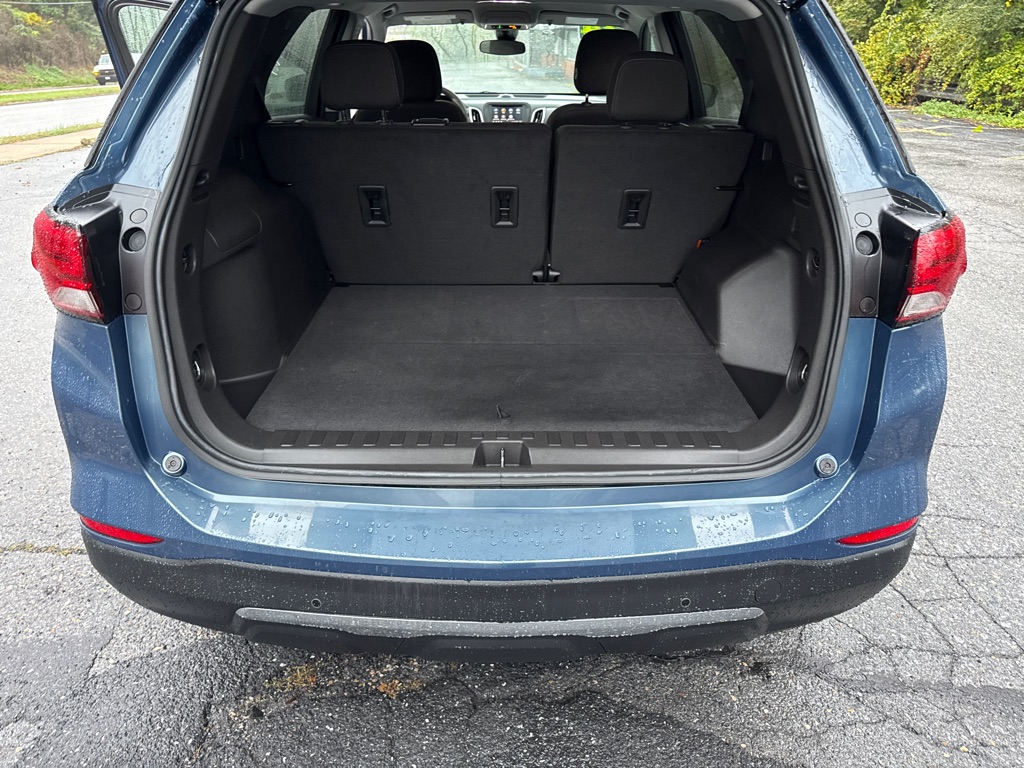 Photo 9 of this CHEVROLET EQUINOX