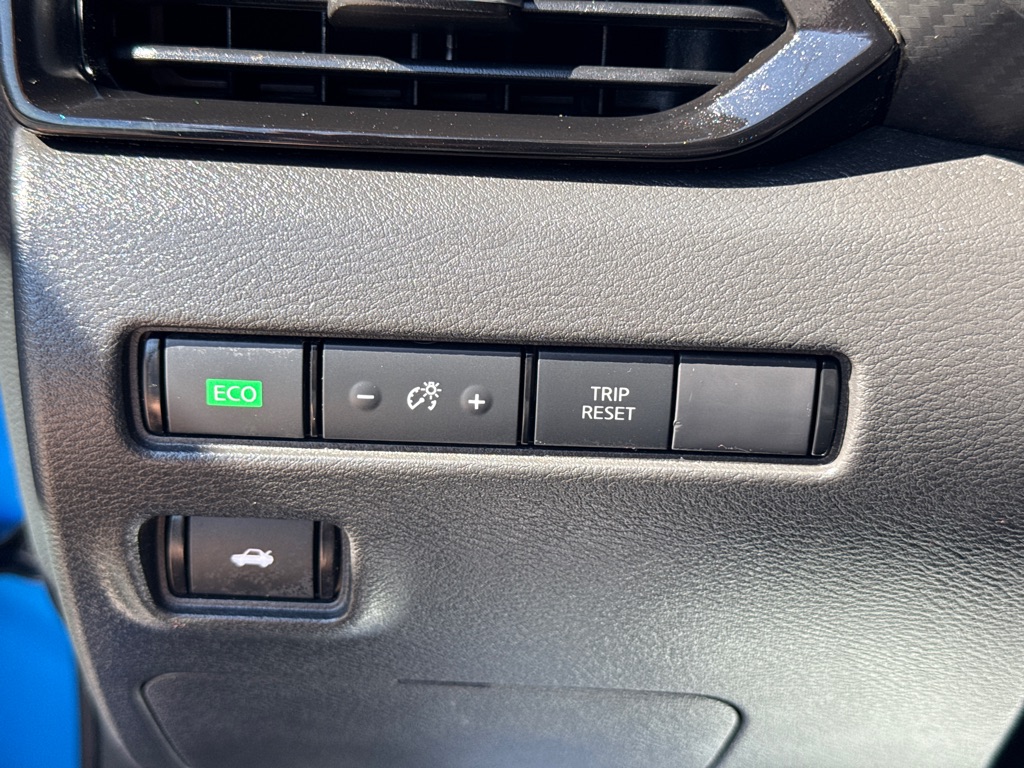 Photo 20 of this NISSAN SENTRA