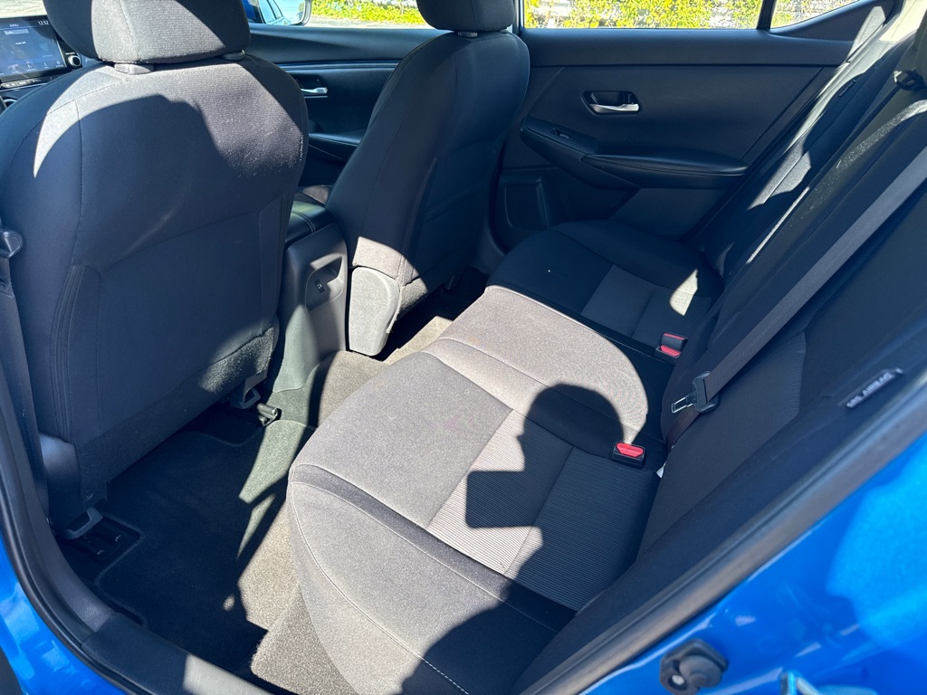Photo 6 of this NISSAN SENTRA