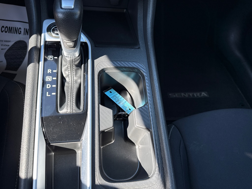 Photo 16 of this NISSAN SENTRA