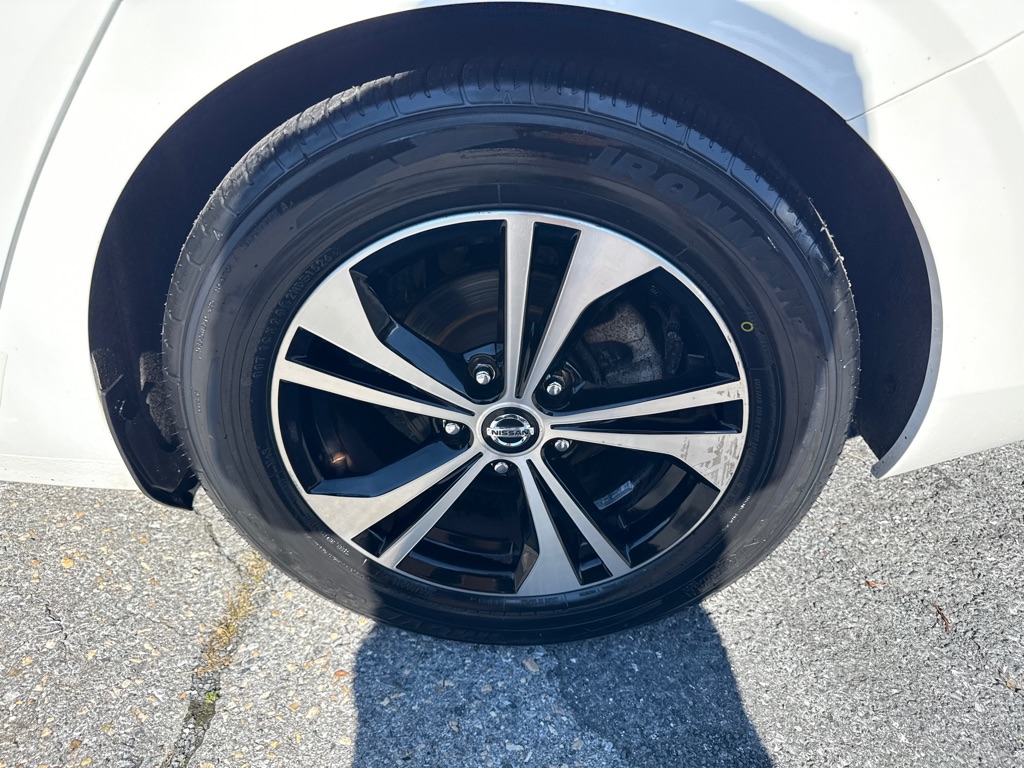 Photo 10 of this NISSAN SENTRA
