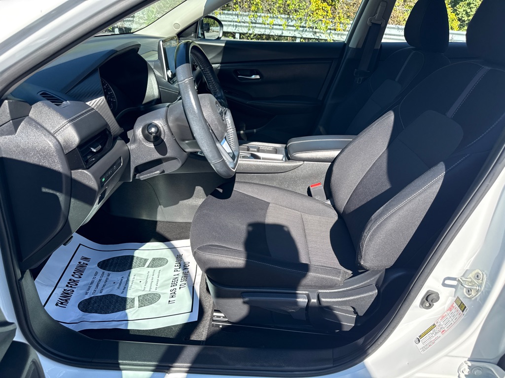 Photo 5 of this NISSAN SENTRA