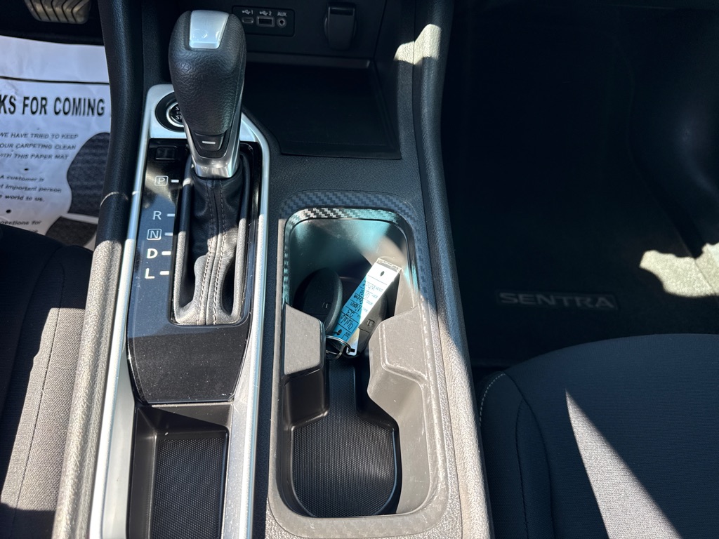 Photo 17 of this NISSAN SENTRA