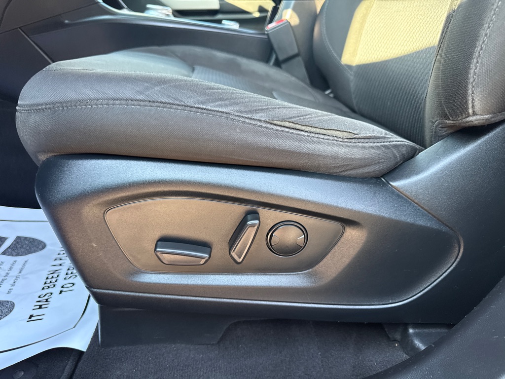 Photo 25 of this FORD EXPLORER
