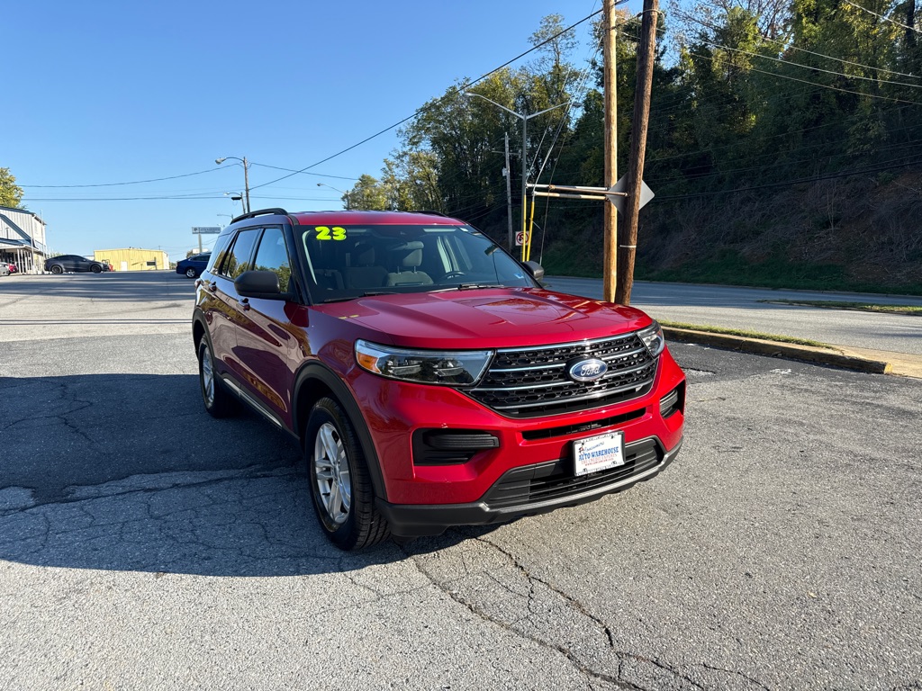Photo 2 of this FORD EXPLORER