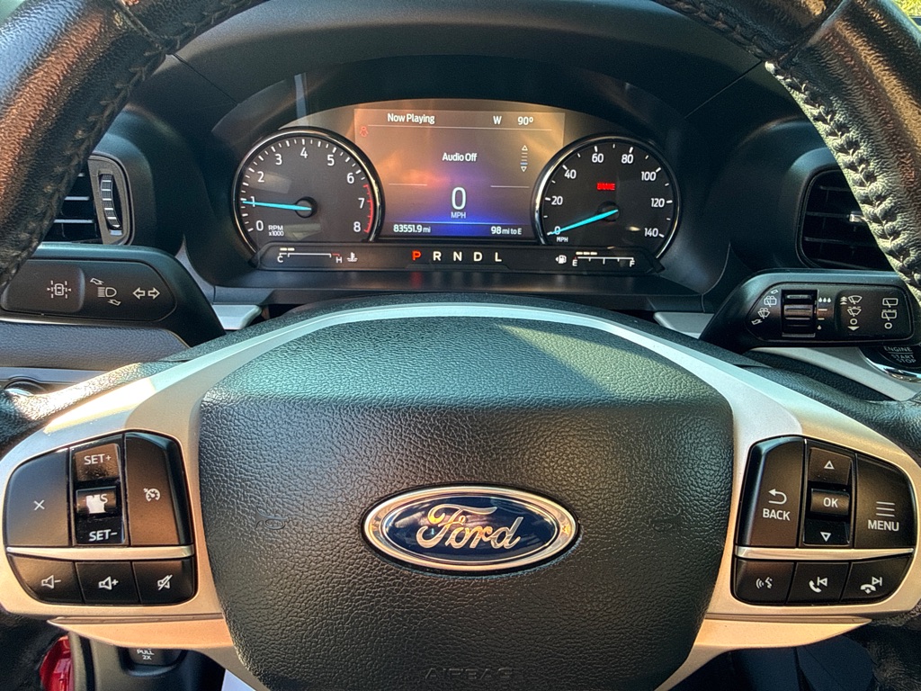 Photo 21 of this FORD EXPLORER