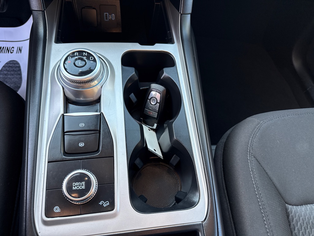 Photo 19 of this FORD EXPLORER